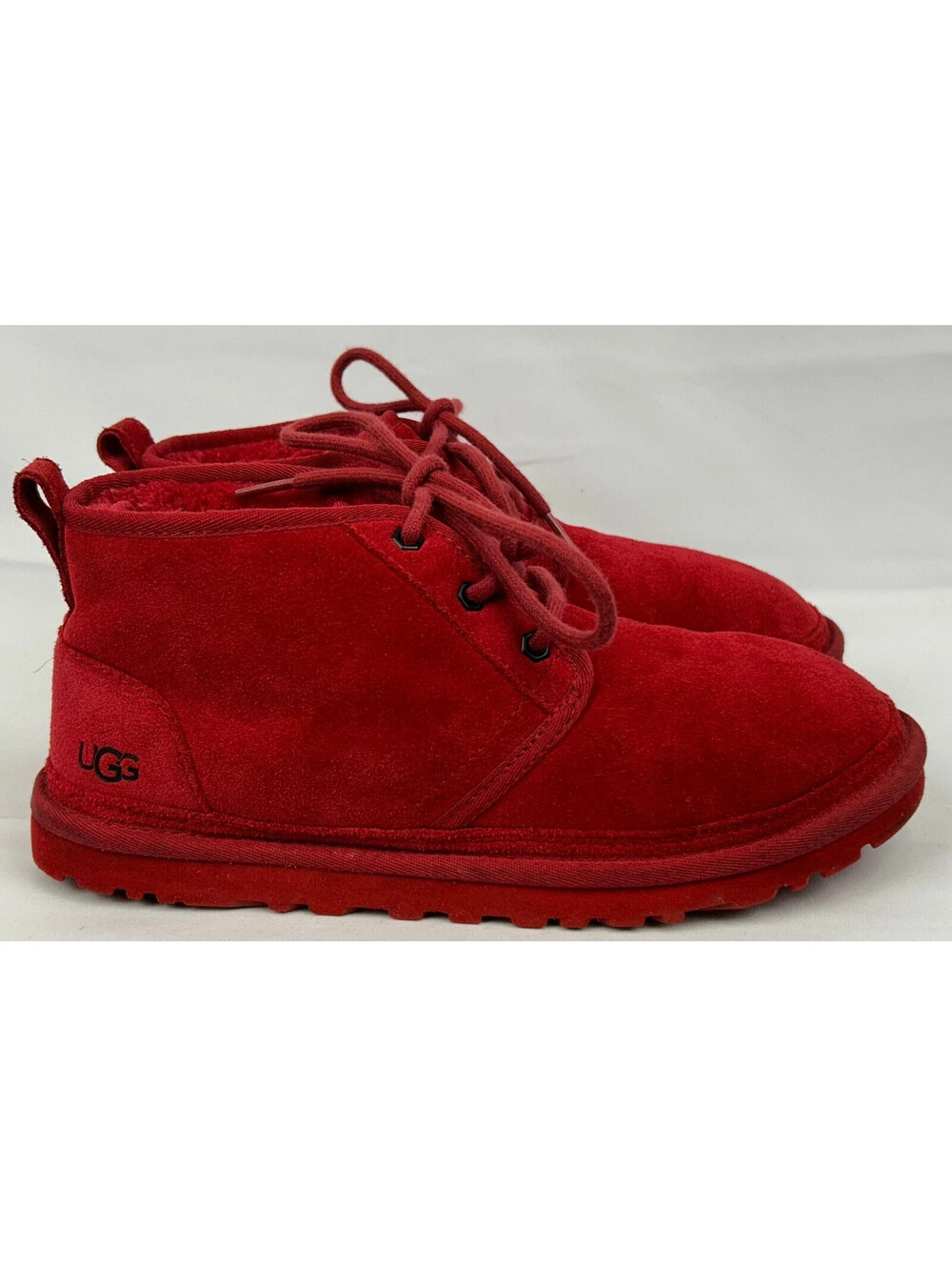 UGG Neumel Red Suede Men's Size 8 Lace Up Chukka Boots S/N 3236